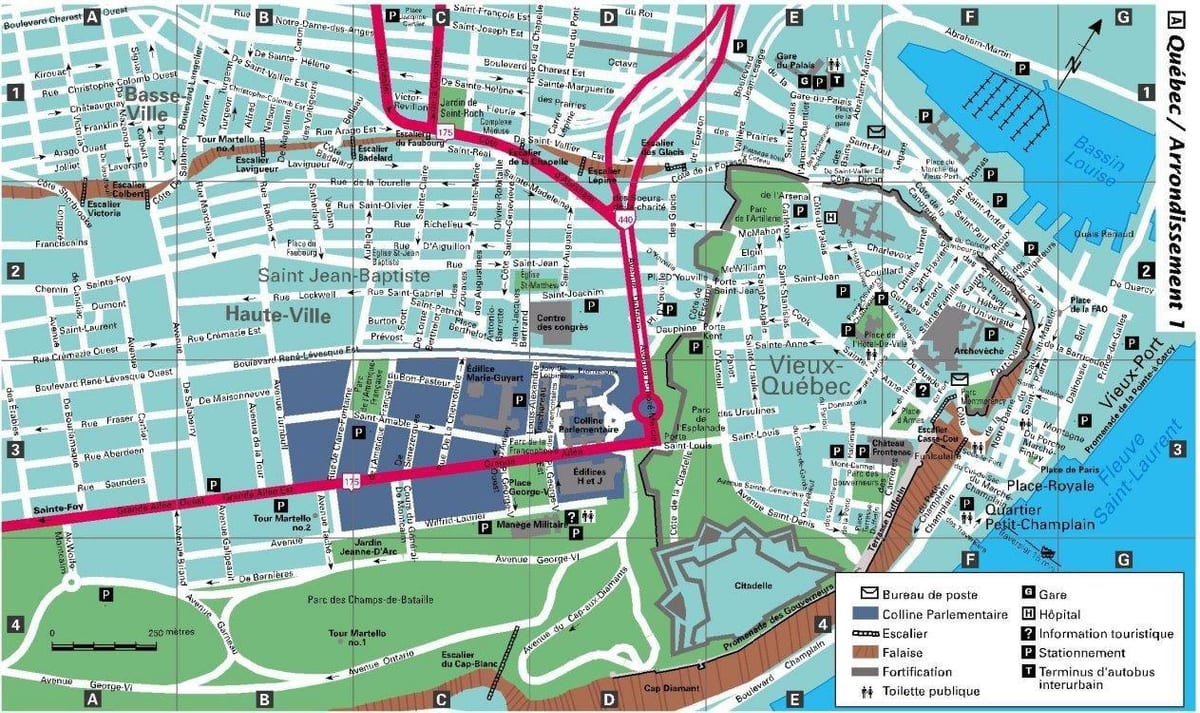 Kart köhnə şəhər küçələrində Quebec 